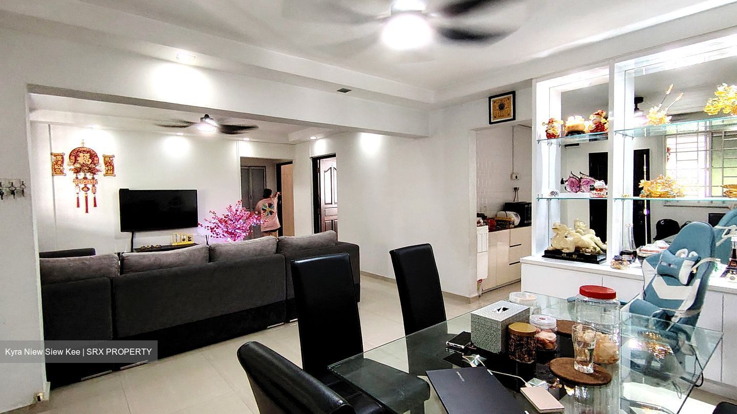 Blk 813 Jurong West Street 81 (Jurong West), HDB 4 Rooms #531078701